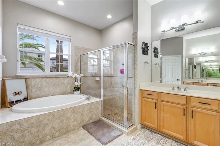 12911  Timber Ridge  DR, Fort Myers, FL 33913