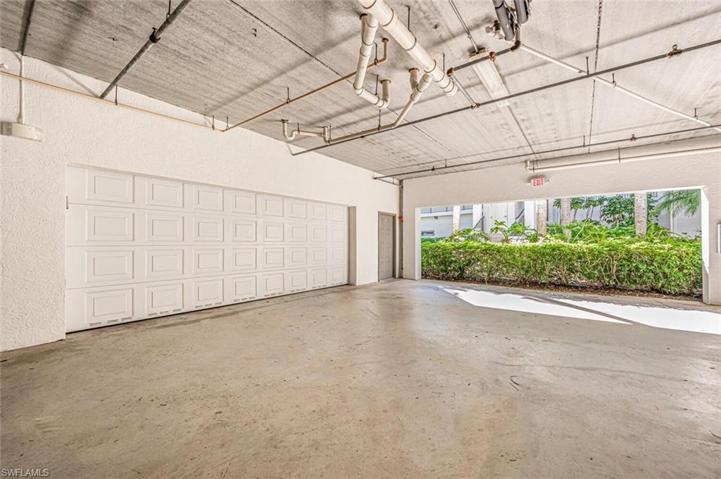 780  Bentwater  CIR, Naples, FL 34108