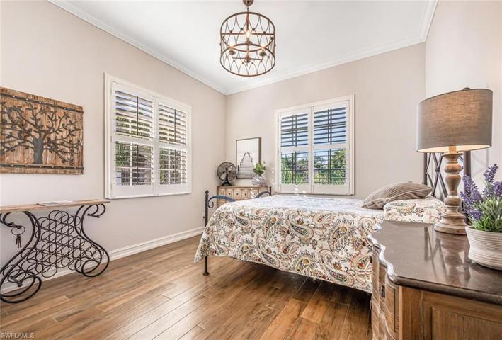 780  Bentwater  CIR, Naples, FL 34108