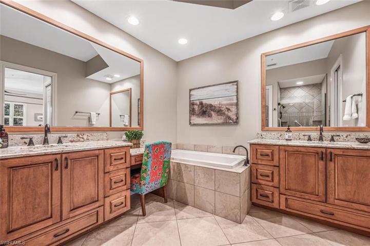 780  Bentwater  CIR, Naples, FL 34108