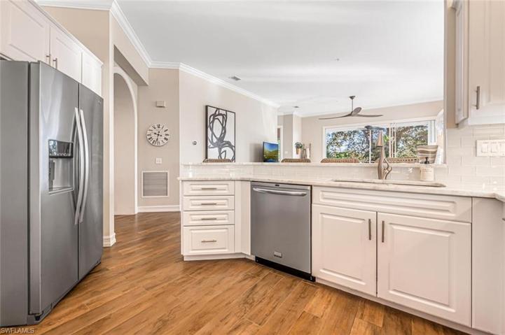 780  Bentwater  CIR, Naples, FL 34108