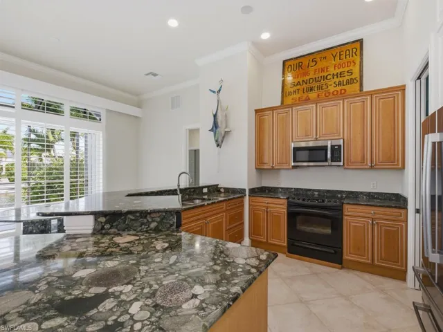 100  Lamplighter  DR, Marco Island, FL 34145