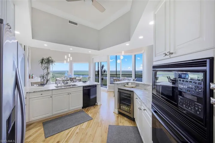 1060  Borghese  LN, Naples, FL 34114