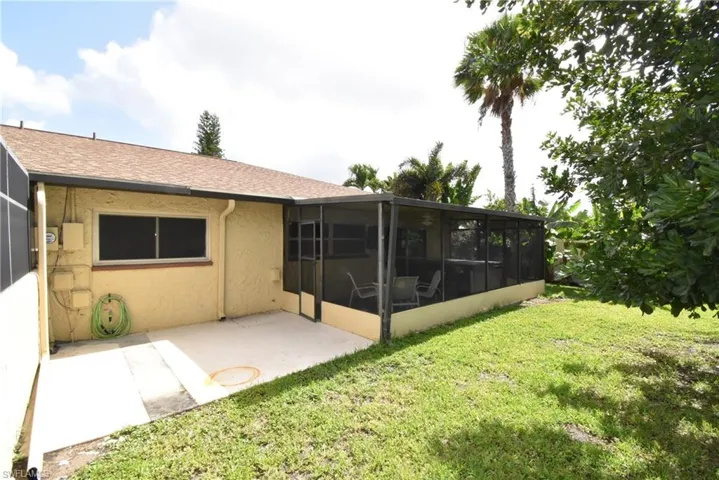 712 102nd Ave N, Naples, Florida 34108