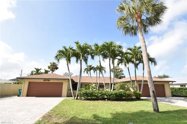 712 102nd Ave N, Naples, Florida 34108
