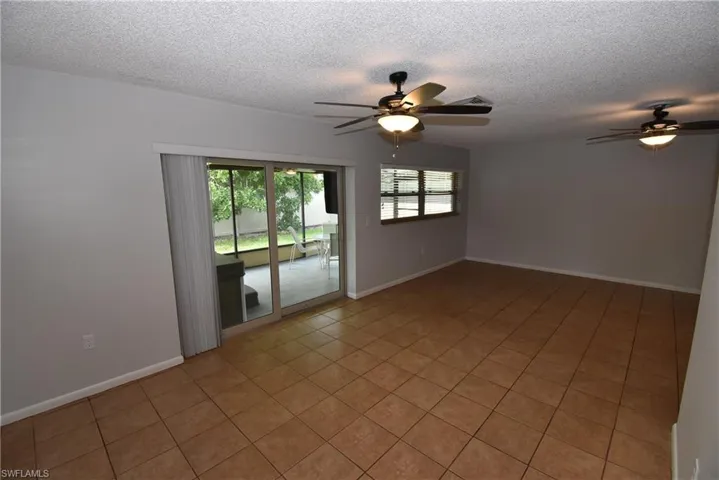 712 102nd Ave N, Naples, Florida 34108