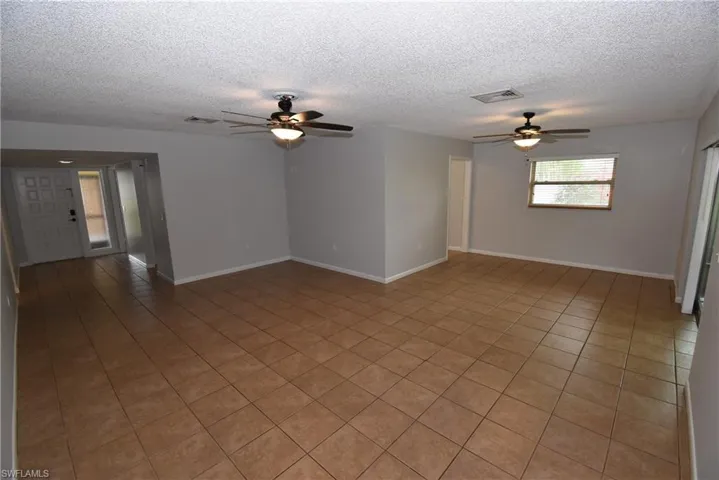 712 102nd Ave N, Naples, Florida 34108