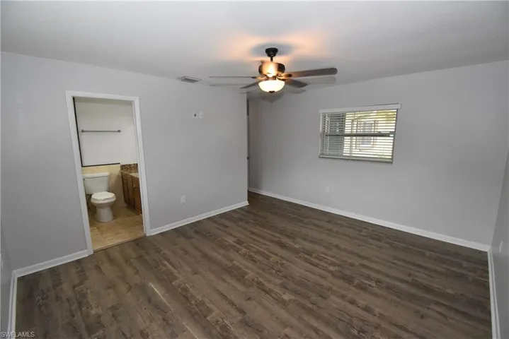 712 102nd Ave N, Naples, Florida 34108