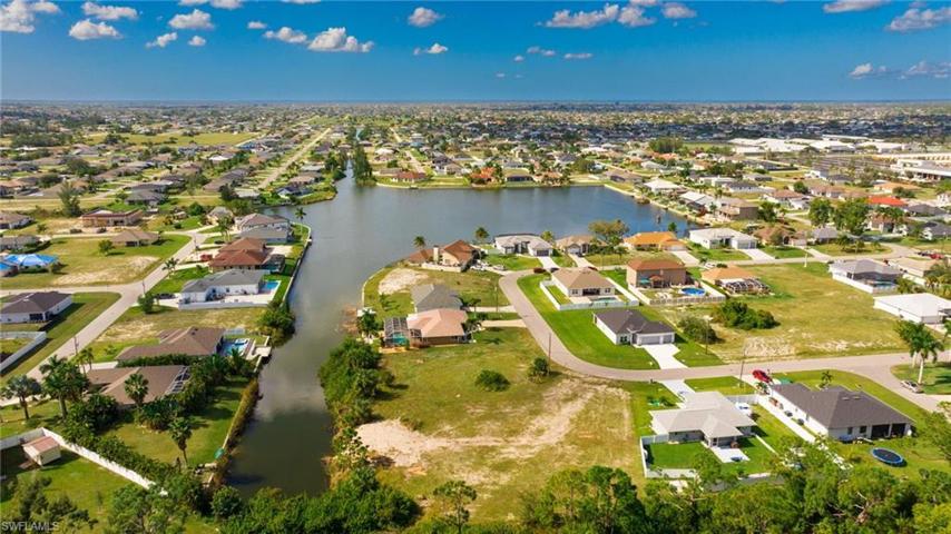 1202 NW 2nd  TER, CAPE CORAL, FL 33993