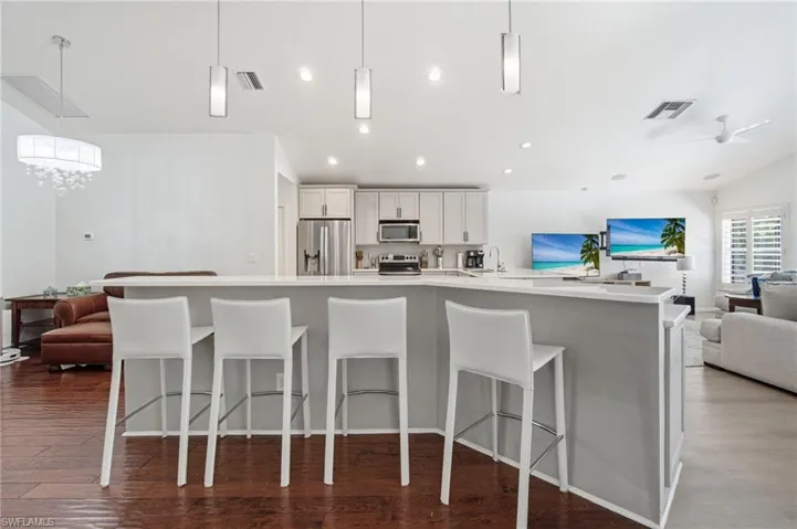 6988 Burnt Sienna Cir, Naples, Florida 34109