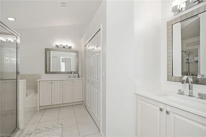 6988 Burnt Sienna Cir, Naples, Florida 34109