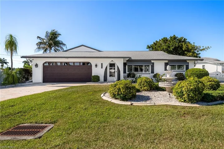2025 SE 39th  ST, Cape Coral, FL 33904
