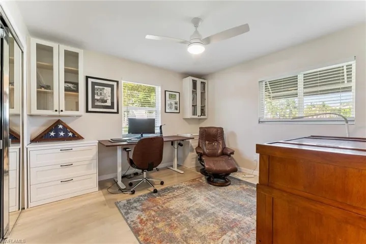 2025 SE 39th  ST, Cape Coral, FL 33904