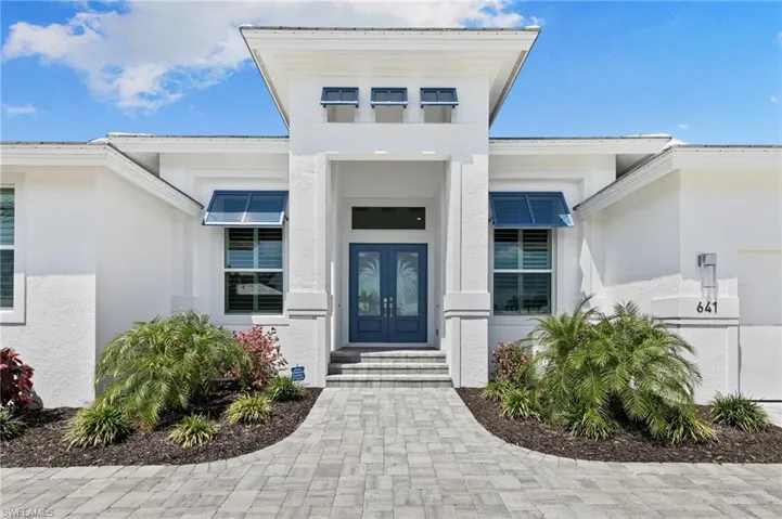 4 BR + den, 3 BA
