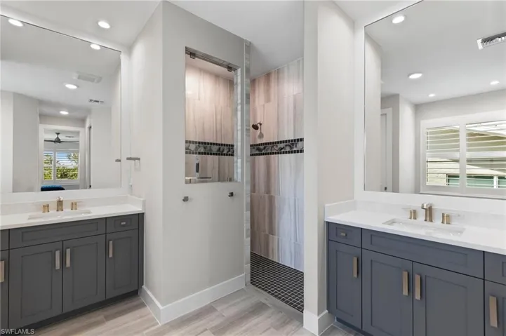 Dual vanities