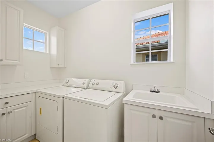 14101  Cambridge  DR, Fort Myers, FL 33912