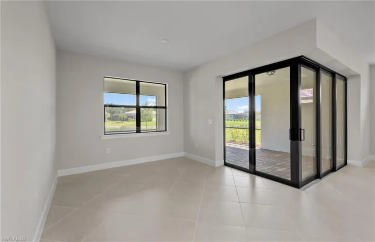 Zero-corner sliding door