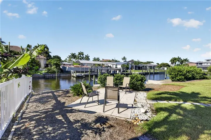 397  Parkway  CT, Fort Myers, FL 33919