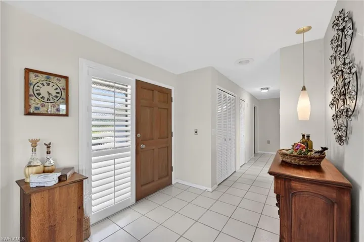397  Parkway  CT, Fort Myers, FL 33919