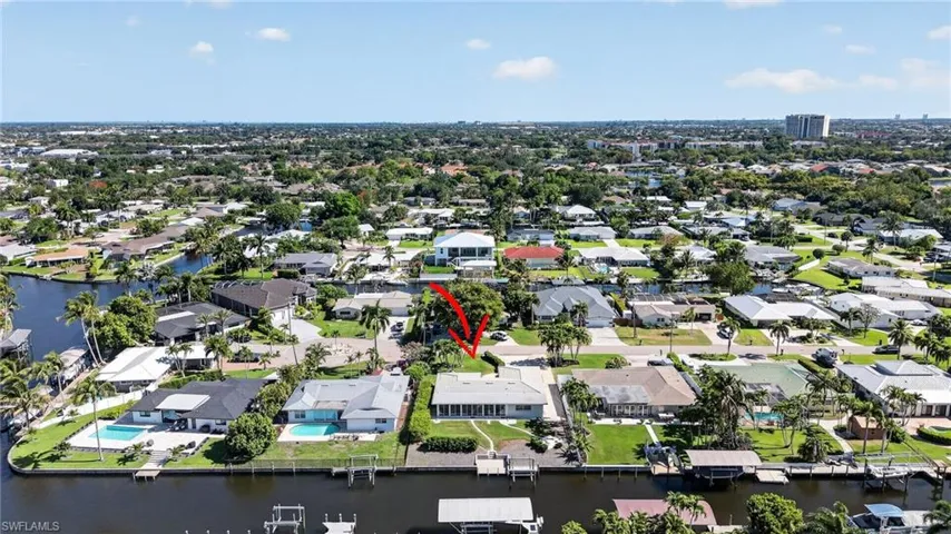 397  Parkway  CT, Fort Myers, FL 33919