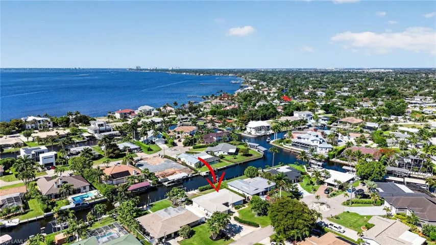 397  Parkway  CT, Fort Myers, FL 33919