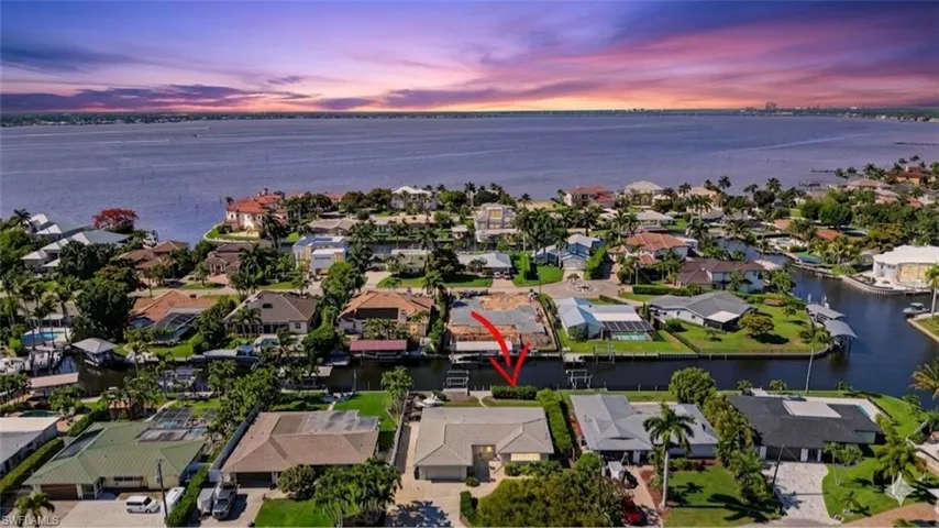 397  Parkway  CT, Fort Myers, FL 33919