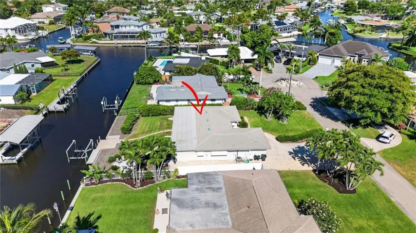397  Parkway  CT, Fort Myers, FL 33919