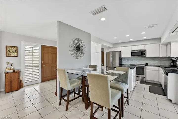 397  Parkway  CT, Fort Myers, FL 33919
