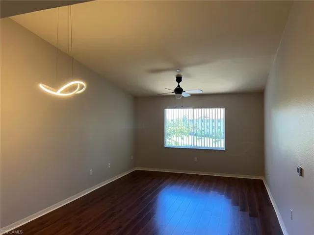 8294 Key Royal Cir 1633, Naples, Florida 34119