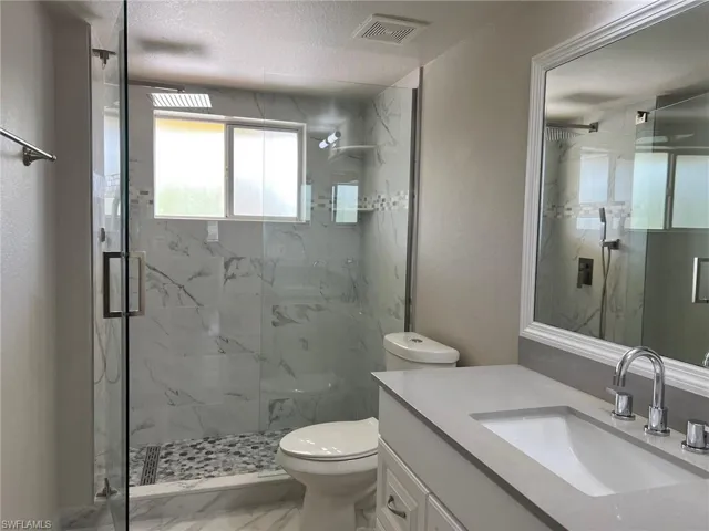 8294 Key Royal Cir 1633, Naples, Florida 34119