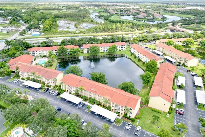 8294 Key Royal Cir 1633, Naples, Florida 34119