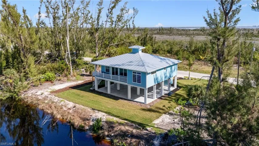 3811 Crestwell Ct, St. James City, Florida 33956