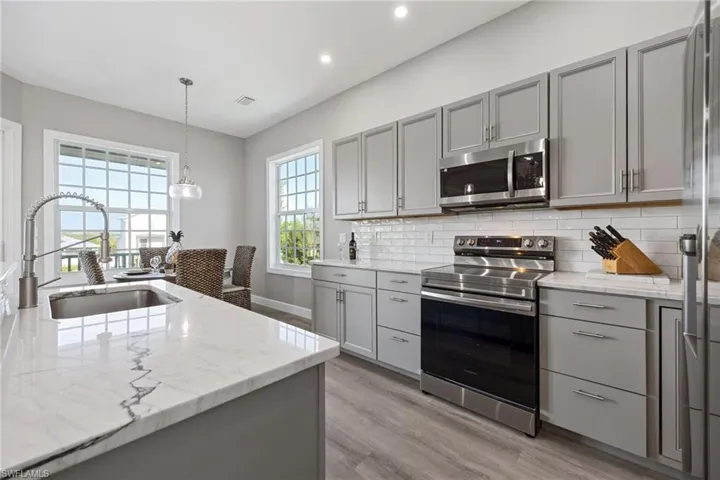 3811 Crestwell Ct, St. James City, Florida 33956