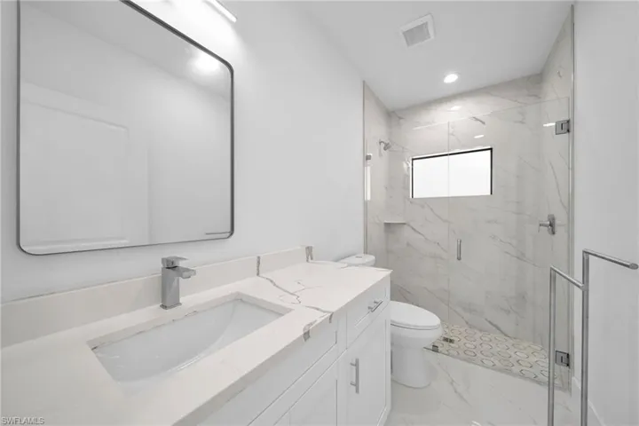 3721 Ne 11th Pl, Cape Coral, Florida 33909
