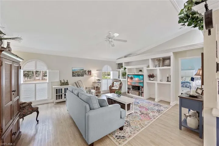 180  20th SE ST, Naples, FL 34117