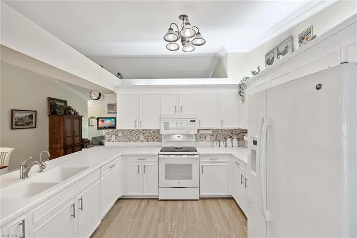 180  20th SE ST, Naples, FL 34117
