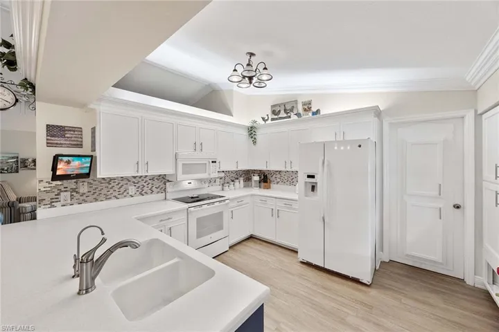 180  20th SE ST, Naples, FL 34117