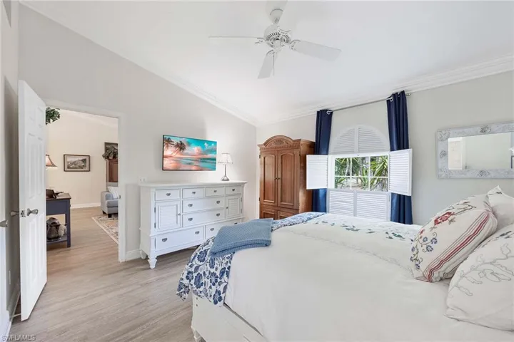 180  20th SE ST, Naples, FL 34117