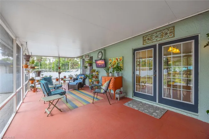 180  20th SE ST, Naples, FL 34117