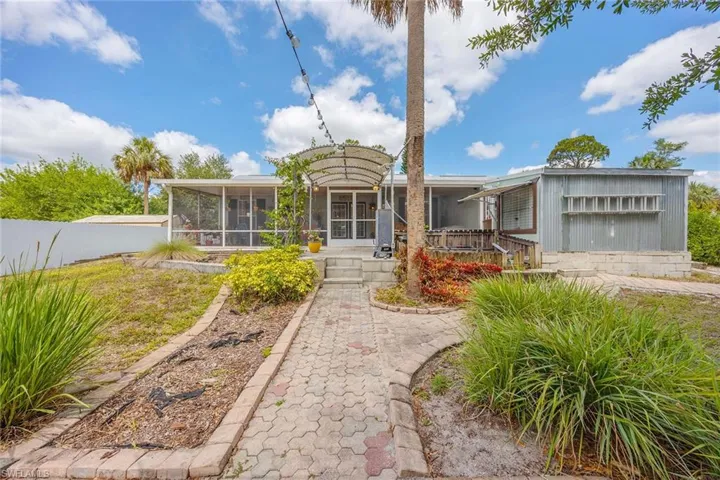 180  20th SE ST, Naples, FL 34117