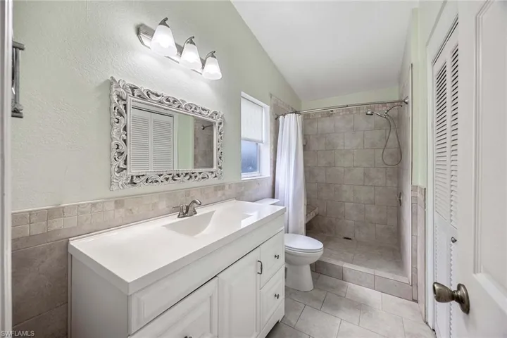180  20th SE ST, Naples, FL 34117
