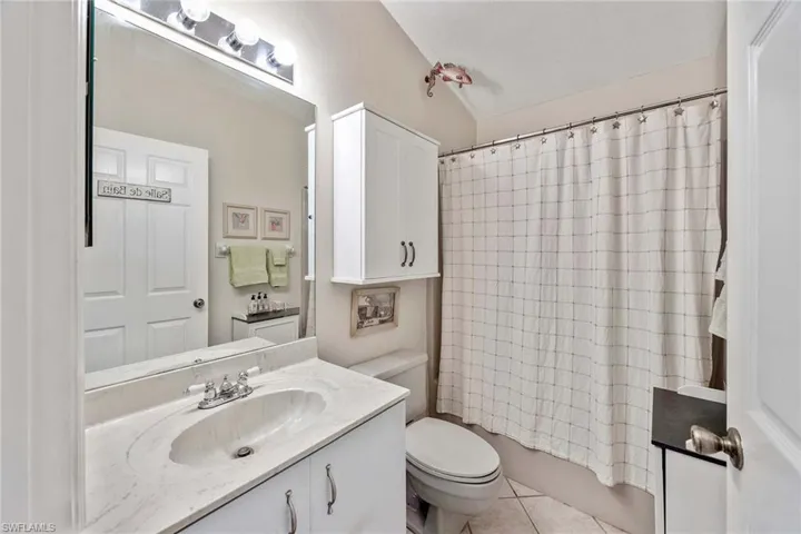 180  20th SE ST, Naples, FL 34117