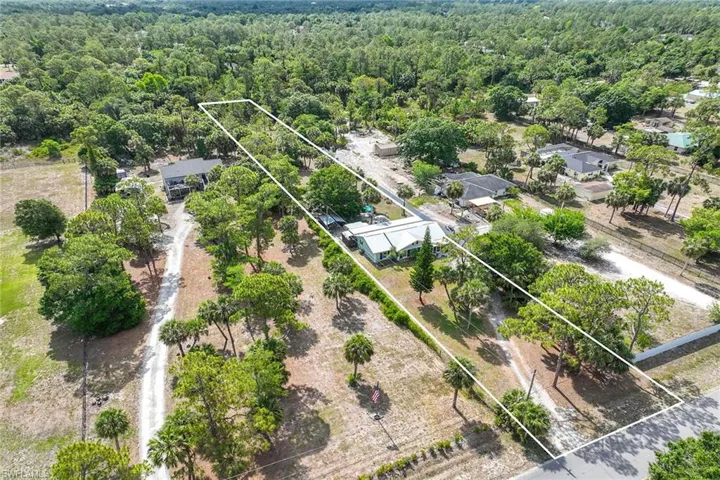 180  20th SE ST, Naples, FL 34117