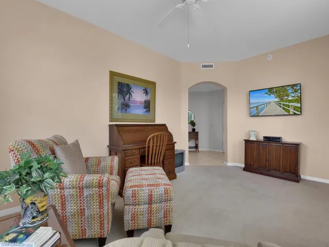 Flex Room