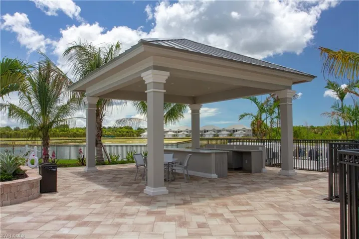 268  Indies Dr  , Naples, FL 34114