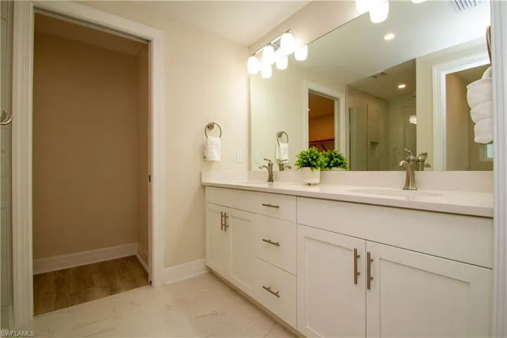 268  Indies Dr  , Naples, FL 34114