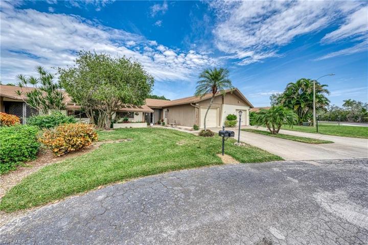 231  Charity  CT, Naples, FL 34112