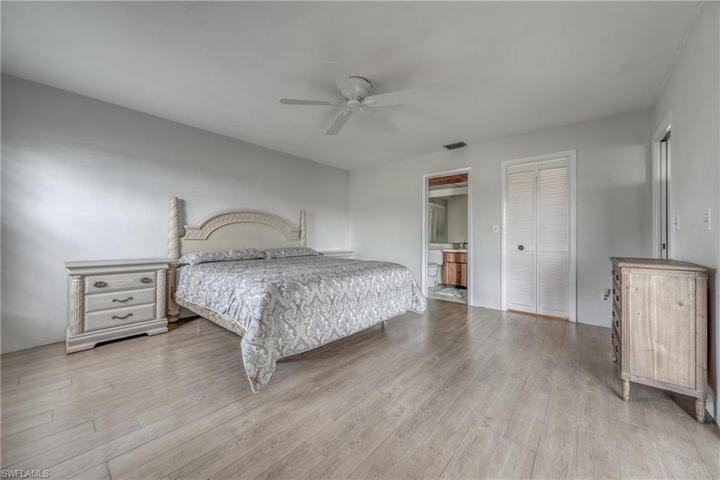 231  Charity  CT, Naples, FL 34112