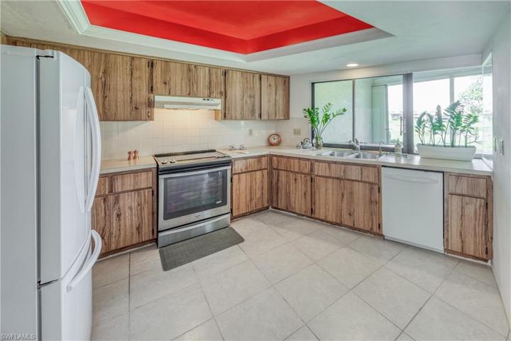 231  Charity  CT, Naples, FL 34112