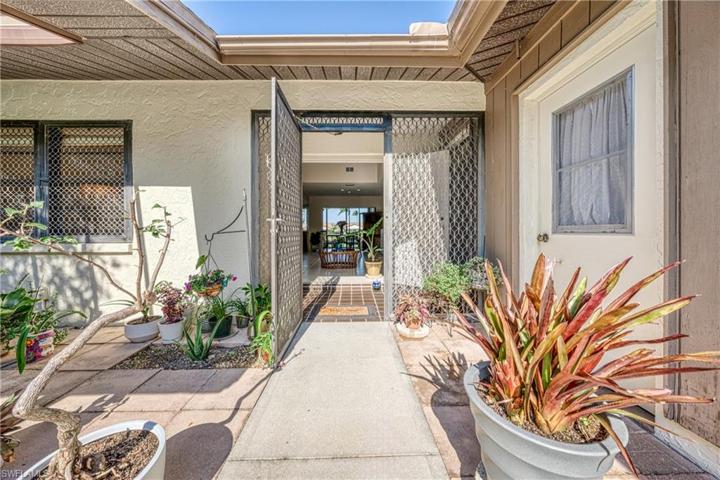 231  Charity  CT, Naples, FL 34112